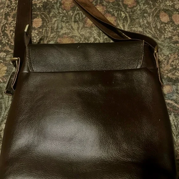 Giorgio Armani Brown Crossbody Leather Bag - Picture 8 of 12